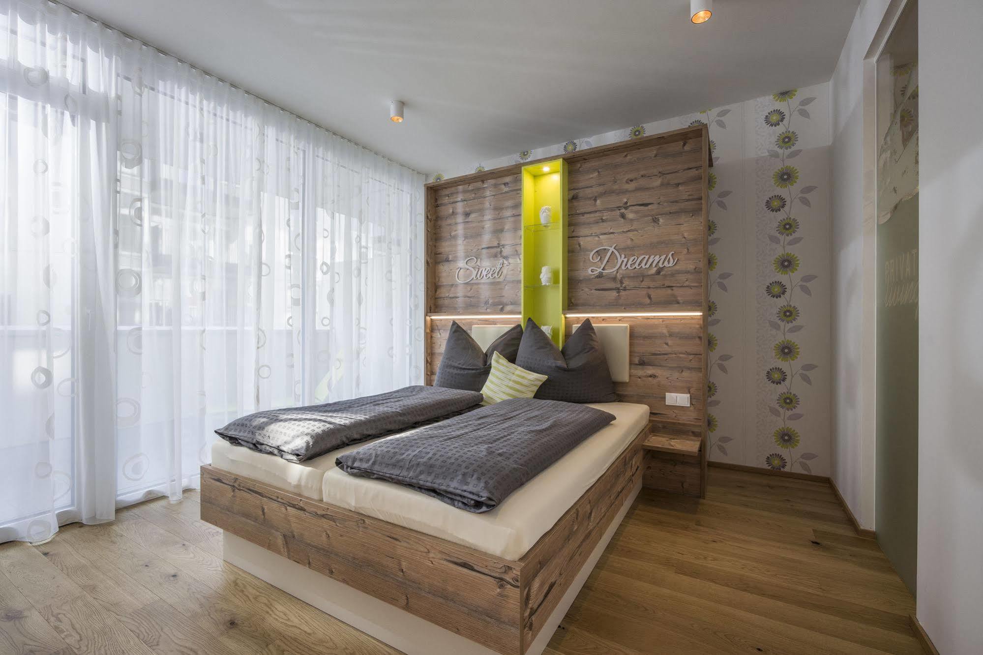 كوفستيين Private Living Apartments المظهر الخارجي الصورة